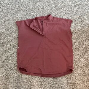 Figs Women's Short Sleeve Top in Rust